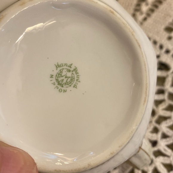 Vintage Creamer, hand painted, excellent condition. - Picture 7 of 8